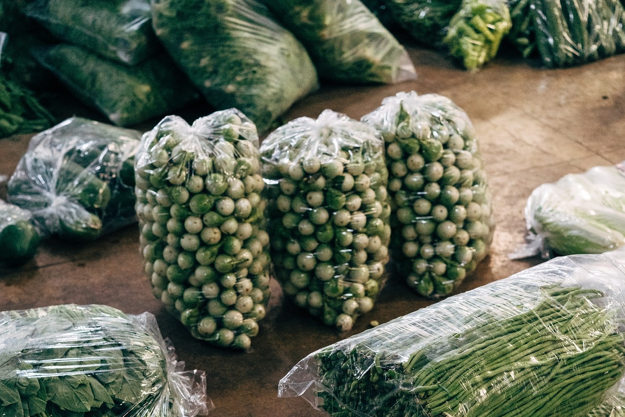 Interdiction des emballages plastiques pour les fruits et légumes : le Conseil d’État annule à nouveau le décret